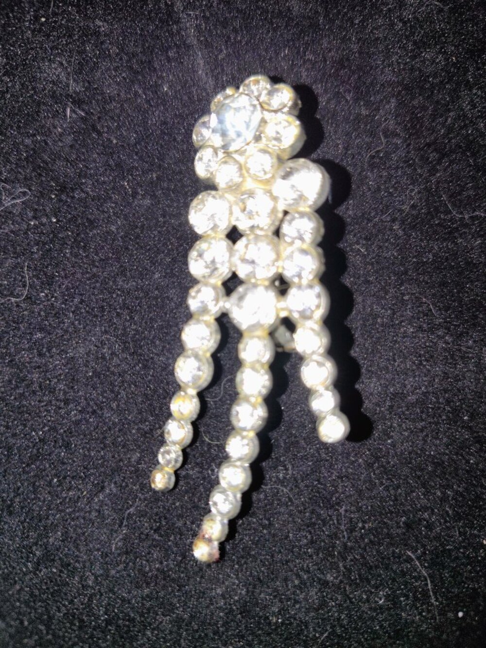 Vintage Clear Rhinestone Waterfall Brooch – 1950s–60s Silver‑Tone Chandelier Dan